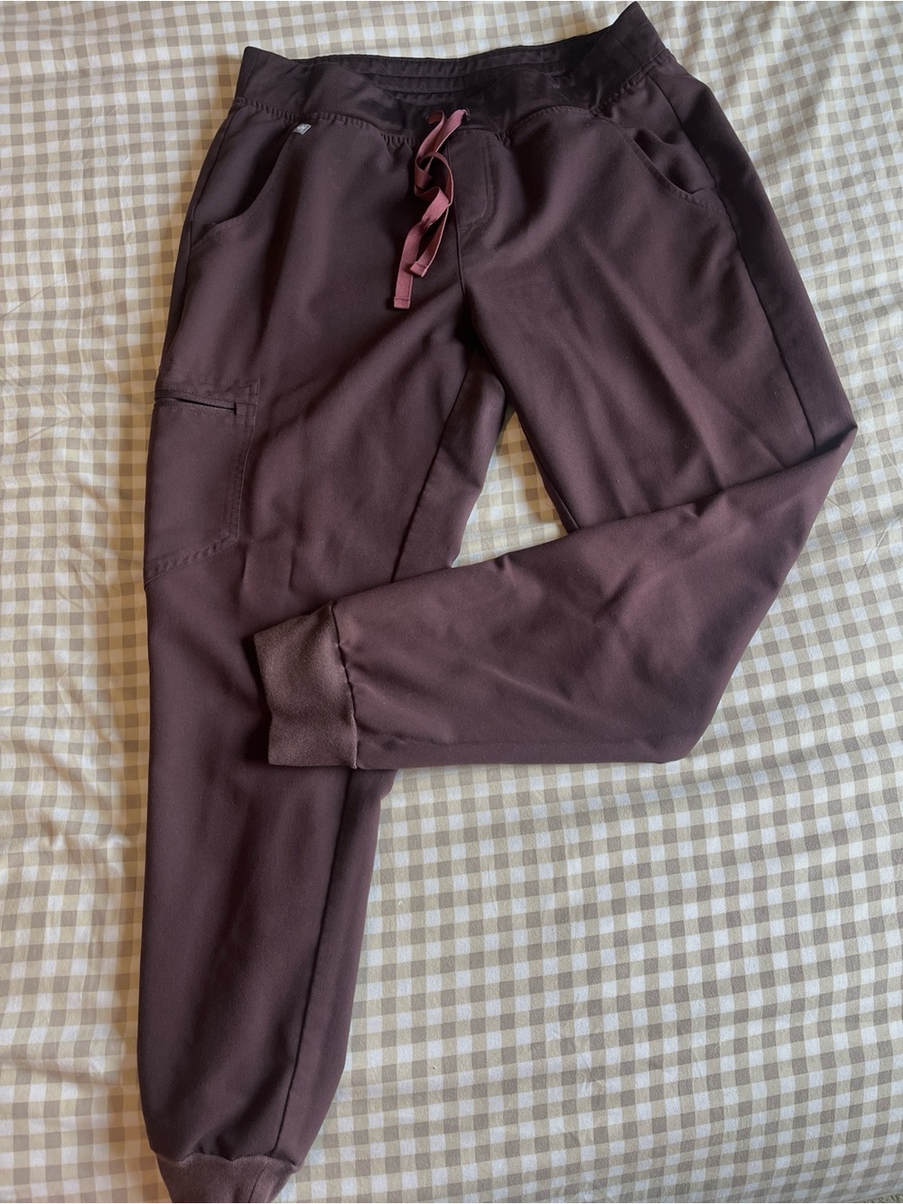 FIGS Rafaela Scrub Top and Zamora Jogger Set brown